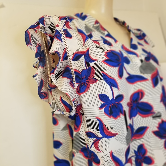 Halogen Floral Flutter Ruffle Sleeve V-Neck Shirt - Picture 2 of 5